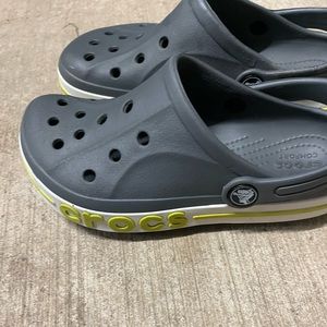 Boys crocs